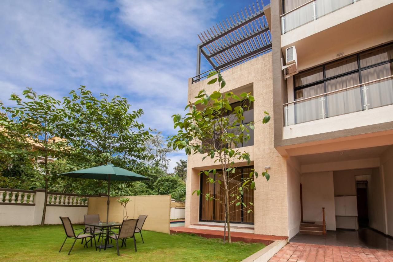 Stayvista'S Greenwoods Villa 10 - City-Center Villa With Private Pool, Terrace, Lift & Carrom Board Lonavala Extérieur photo