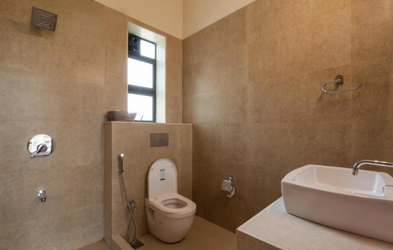 Stayvista'S Greenwoods Villa 10 - City-Center Villa With Private Pool, Terrace, Lift & Carrom Board Lonavala Extérieur photo